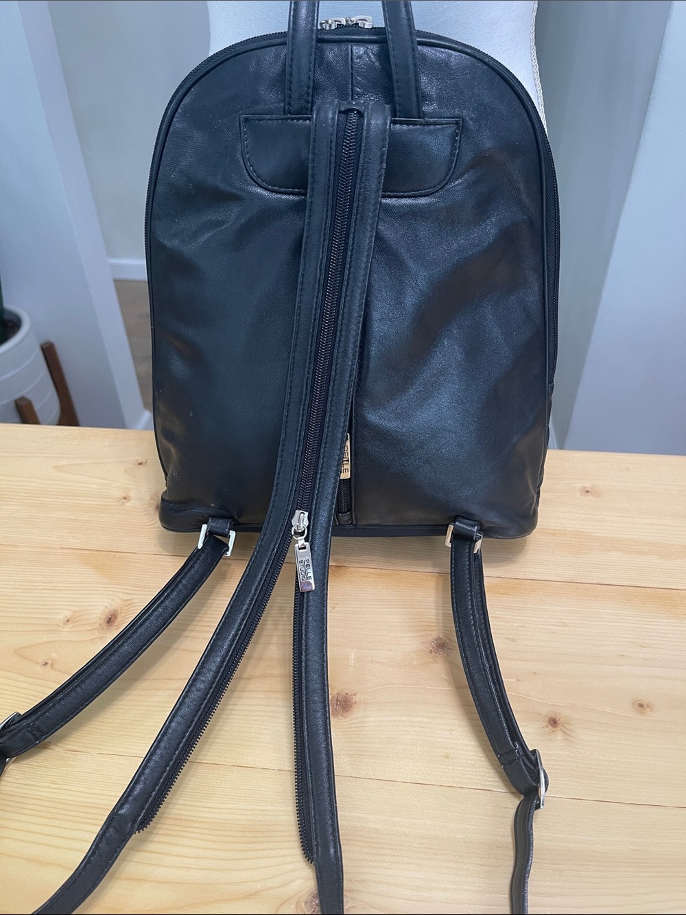 Vintage Wilson’s Leather Pelle Studio Black Leather Backpack/Sling Back Y2K - Picture 4 of 15
